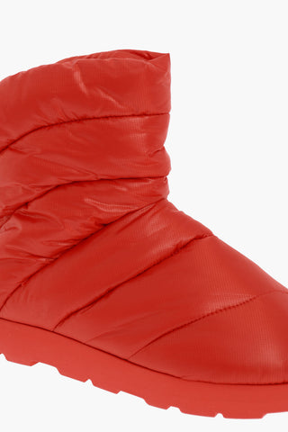 Asymmetric Padded Boots With Ruber Sole