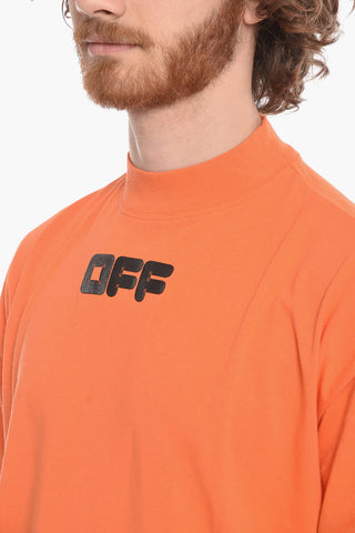 T-Shirt Mock Neck ARROW FONT in Cotone