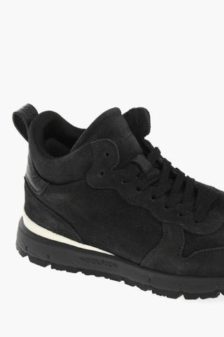 Sneakers in Camoscio a Tinta Unita