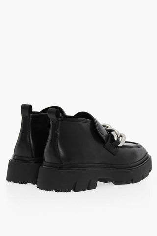 Leather Ankle Boots Embelished With Chain