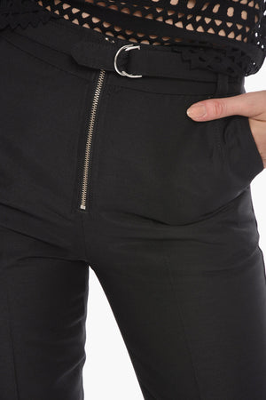 Pantaloni a Una Pince con Fibbia a Doppio Anello