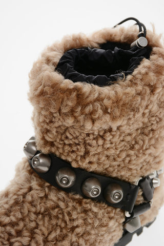 Stivaletti SHOW in Shearling di Montone con Bande Borchiate