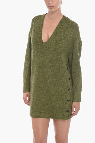 Wool Long Sweather with V-neckline and Buttons