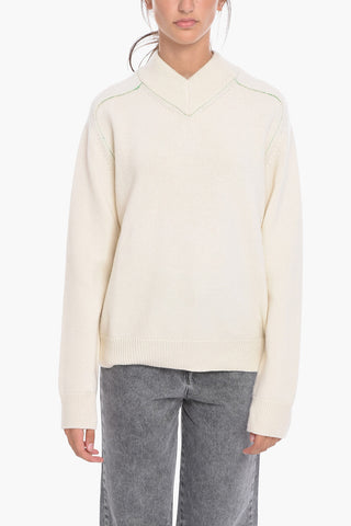 Wool V-neck Sweater with Contrasting Stitchings