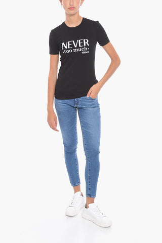 Solid Color Crew-neck T-Shirt with Contrasting Embroidery