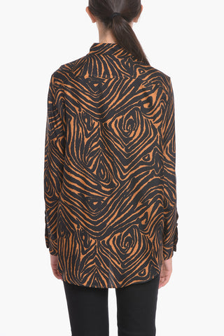 Camicia in Seta con Fantasia Zebrata e Abbottonatura Nascosta