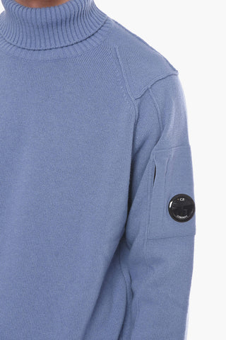 Maglia a Collo Alto in Misto Lana con Cuciture a Vista