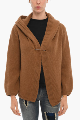 Cardigan in Lana con Spilla a Decorazine e Cappuccio