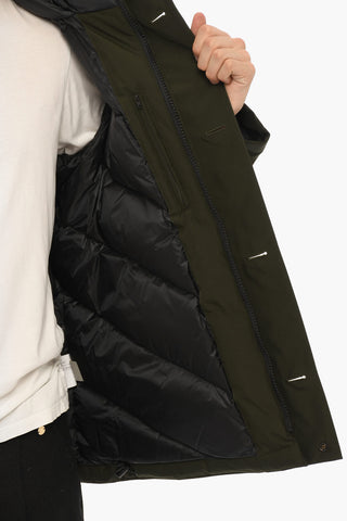 Solid Color GTX ALPINE Down Jacket with Logoed Buttons