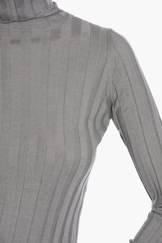 Maglia a Collo Alto a Costine in Misto Cashmere