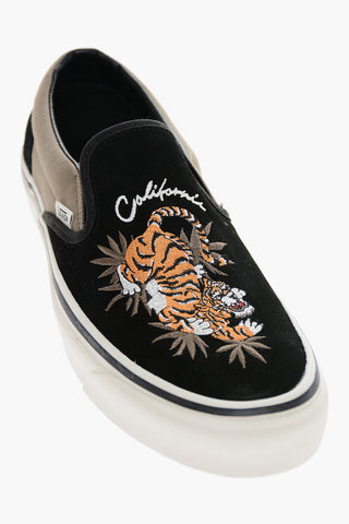 ANAHEIM FACTORY Sneakers Slip On in Pelle e Tessuto con Tigre Ricamata 