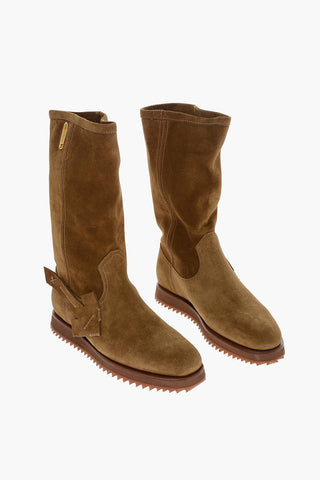 Stiefel ARROW aus Veloursleder mit Anstecknadel-Applikation
