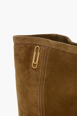 Stiefel ARROW aus Veloursleder mit Anstecknadel-Applikation