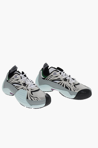 Contrasting Sole Mesh Low-Top Sneakers