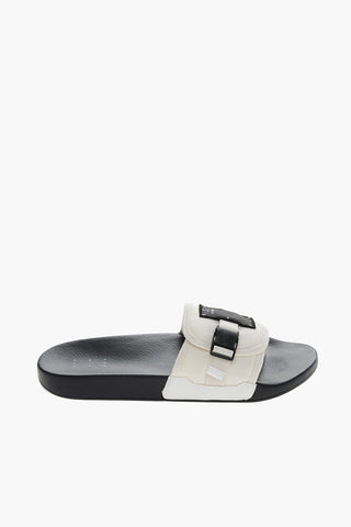 Two-Tone Slider With Patch Logo