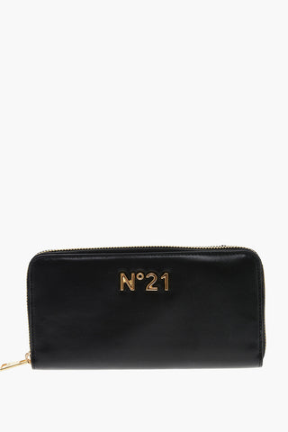 Leather wallet with Golden Effect Embossed Logo