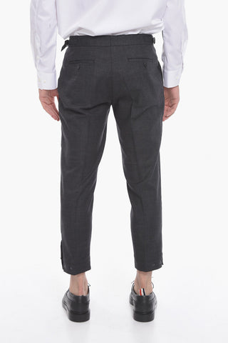 Pantaloni in Gabardine a Vita Bassa con Pince