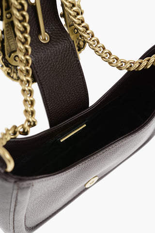 JEANS COUTURE Borsa Hobo in Ecopelle Martellata con Catena Dorata