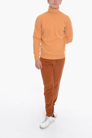 Maglia a Collo Alto con Bordi a Coste