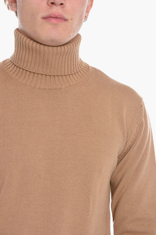 Maglia a Collo Alto in Lana Vergine
