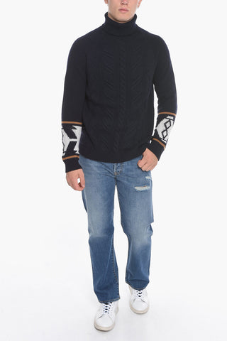 Woven Sweather with Turtleneck