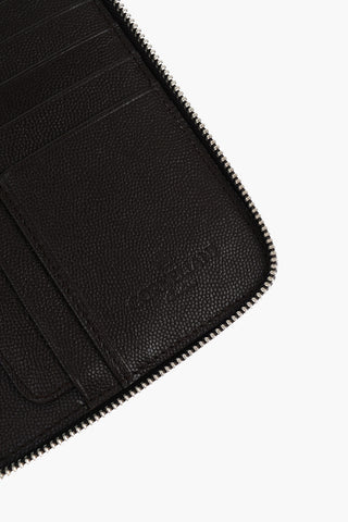 Portafoglio in Pelle Bottolata con Chiusura Zip