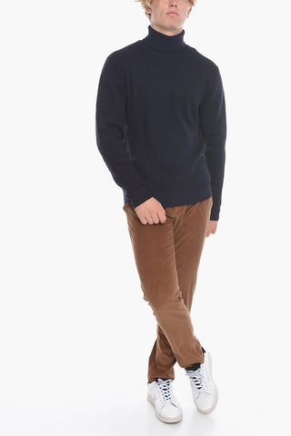Virgin Wool Turtleneck Sweater