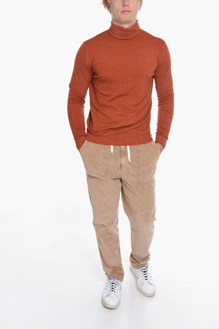 Virgin Wool Lightweight Turtleneck Sweater