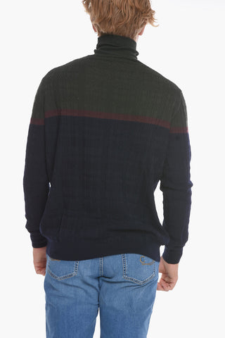 Maglia a Collo Alto Bicolore in Lana Aran