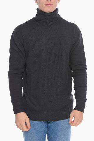 Virgin Wool Turtleneck Sweater