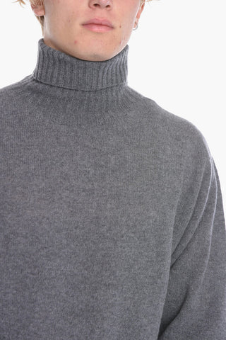 Maglia a Collo Alto in Lana Vergine e Cashmere