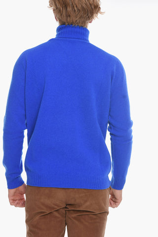 Maglia a Collo Alto in Lana Vergine