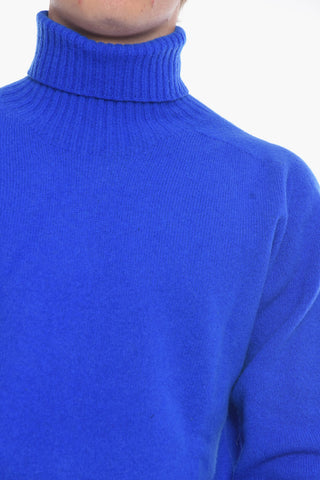 Maglia a Collo Alto in Lana Vergine