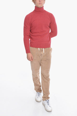 Virgin Wool Turtleneck Sweater