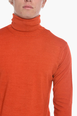 Virgin Wool Lightweight Turtleneck Sweater