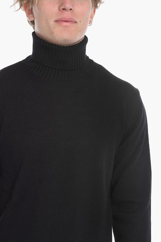 Maglia a Collo Alto in Lana Vergine con Collo a Coste