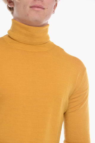 Virgin Wool Lightweight Turtleneck Sweater