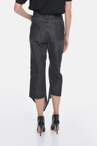 Mid-waisted Cropped Denims with Asymmetric Pointed Hems