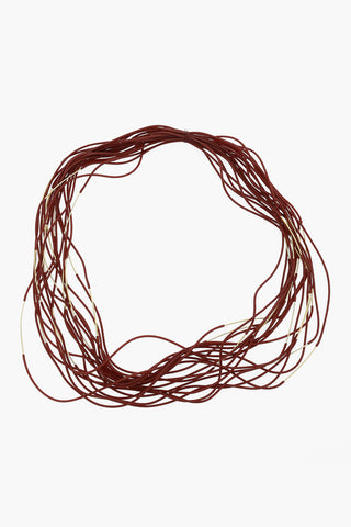 Collana Multifili con Dettagli Dorati