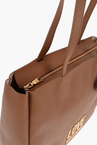 LOVE Schultertasche aus Kunstleder mit goldenem Logo