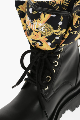 JEANS COUTURE Schnürboots DREW aus Kunstleder mit barockem Motivdetail