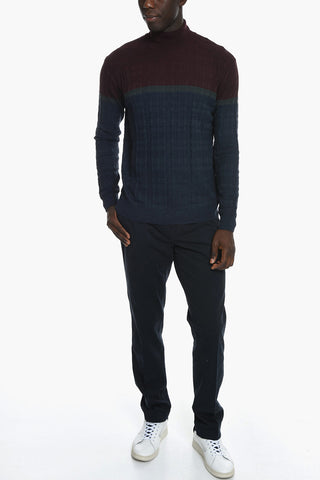 Turtleneck Virgin Wool Sweater with Two Tone Motif