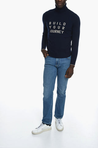 Maglia a Collo Alto con Lettering a Contrasto