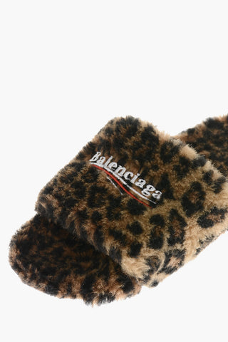 Slides in Eco Pelliccia con Logo Ricamato