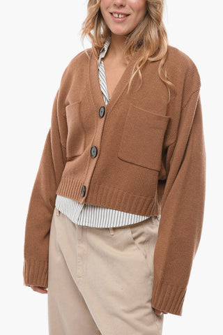 Cardigan Crop in Cashmere con Tasche a Toppa