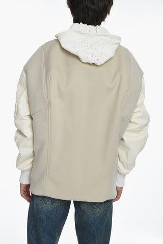Bomber con Maniche in Eco-pelle e Cappuccio Distressed
