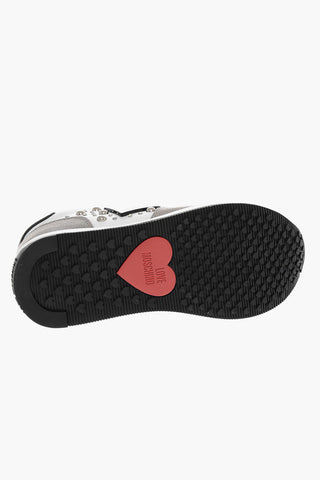 LOVE Sneakers Basse in Suede con Abbellimento Borchie e Cuore Specchio
