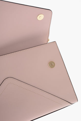 LOVE Envelope-Tasche aus Kunstleder mit abnehmbarem Schulterriemen