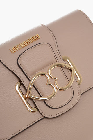 LOVE Schultertasche aus Kunstleder mit doppelten Metallherzen