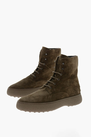 Stivaletto in Suede Allacciato con Logo Inciso